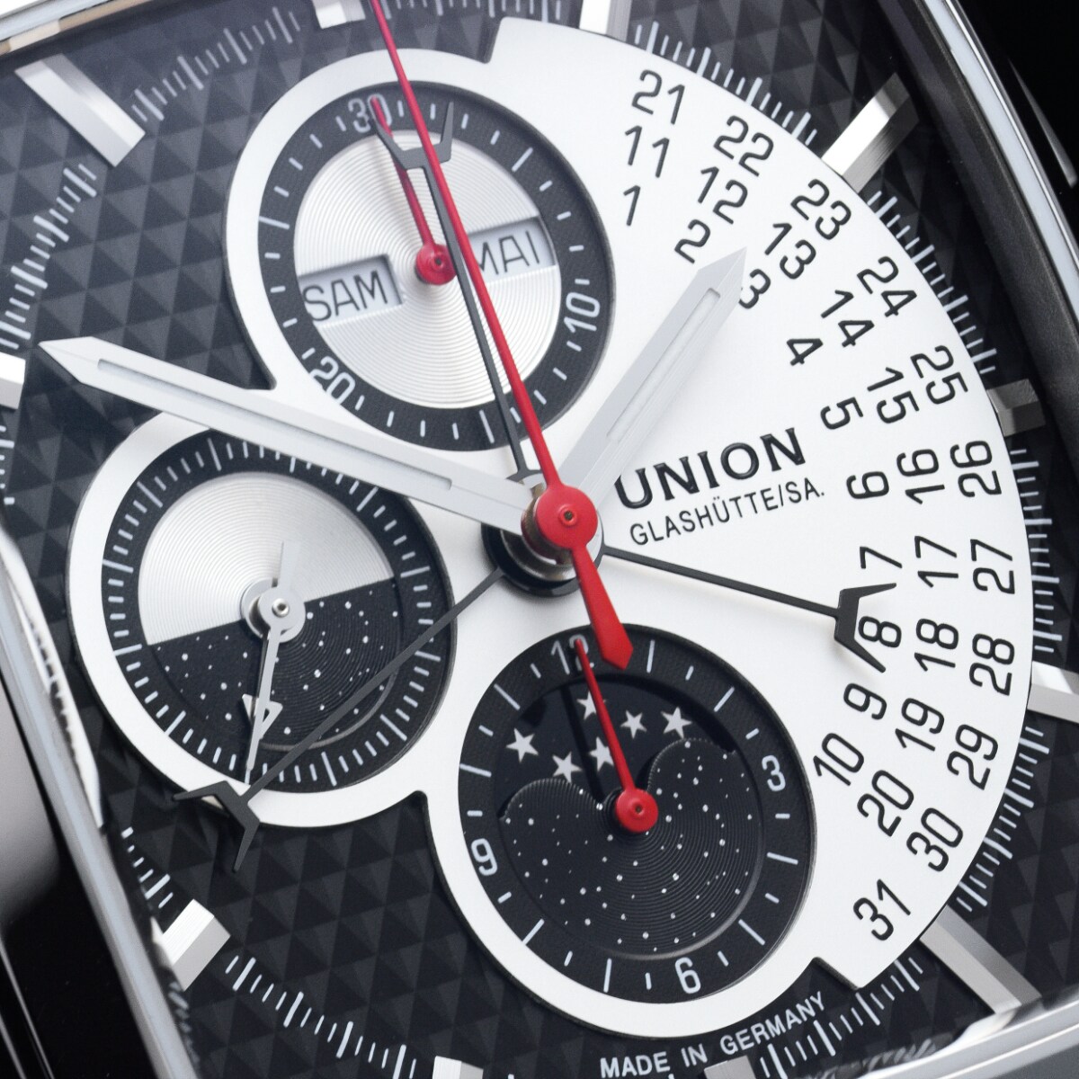Averin Chronograph Moonphase