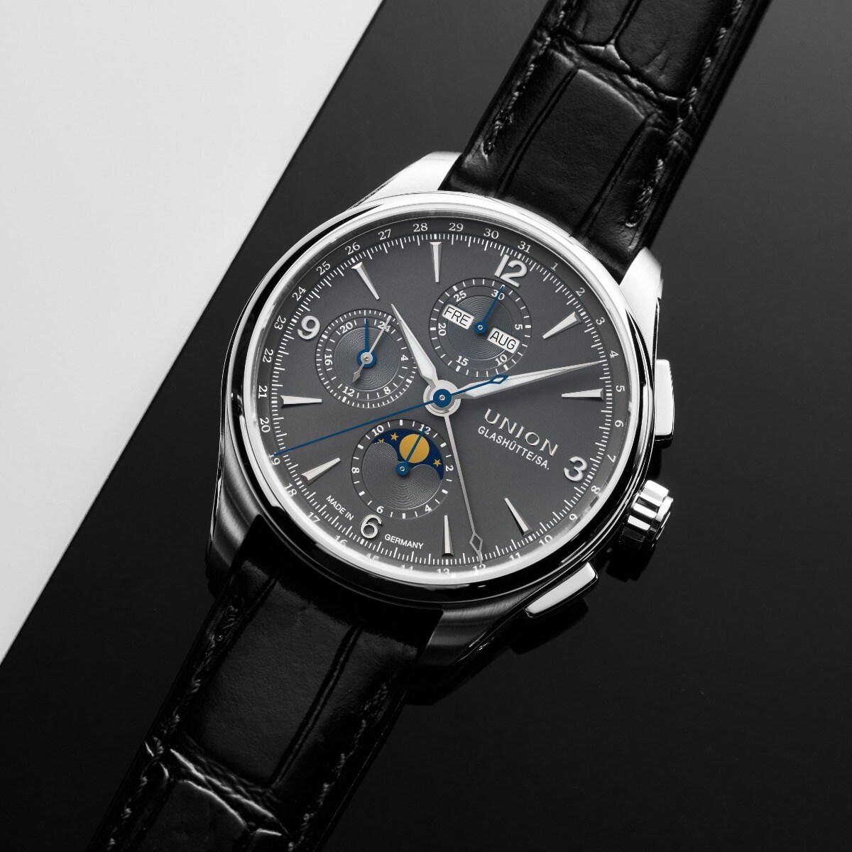 Belisar Chronograph Moon Phase