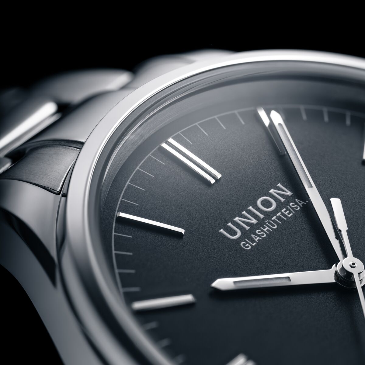 Viro Date 39 mm