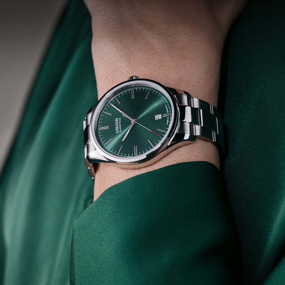 Viro Date 39 mm