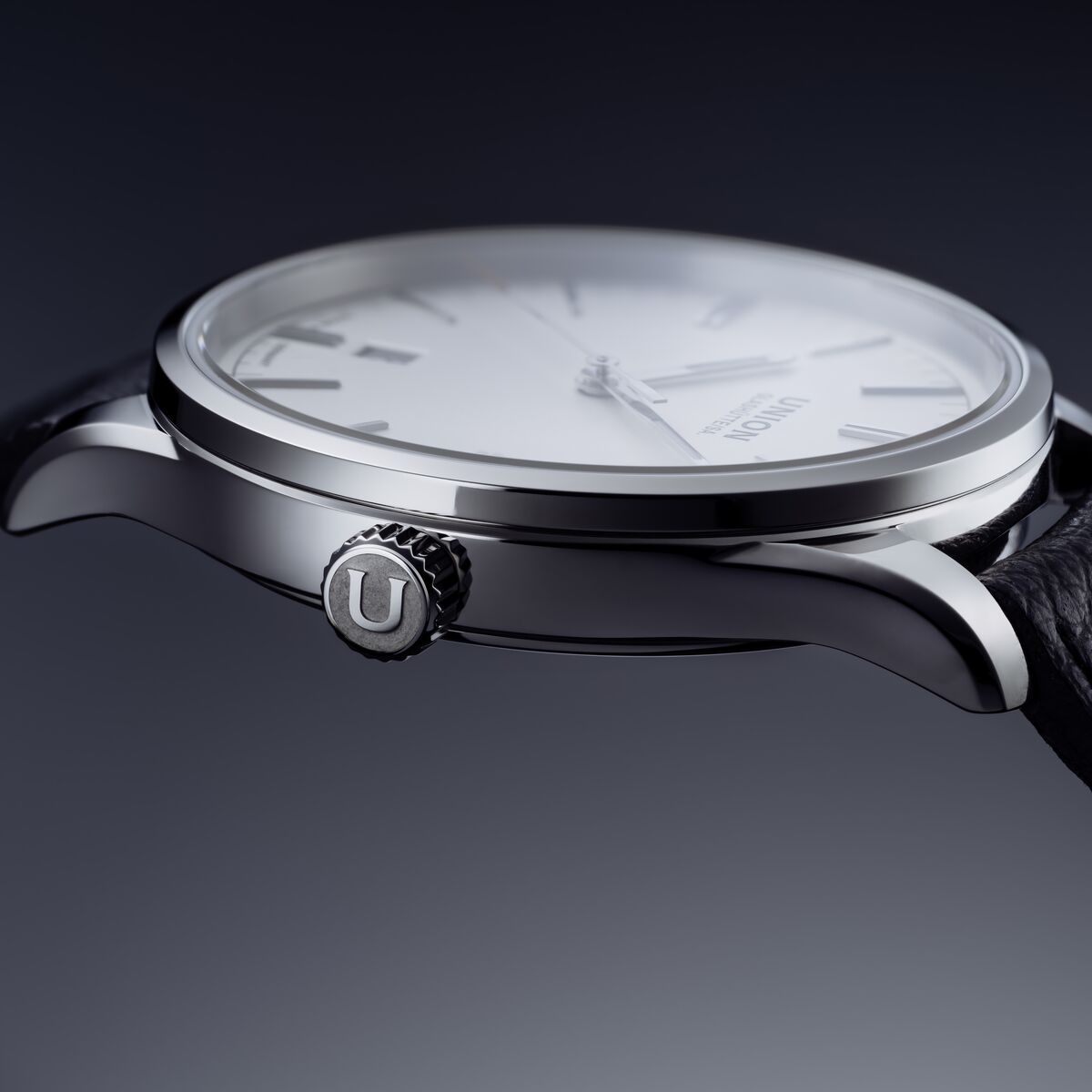 Viro Date 39 mm